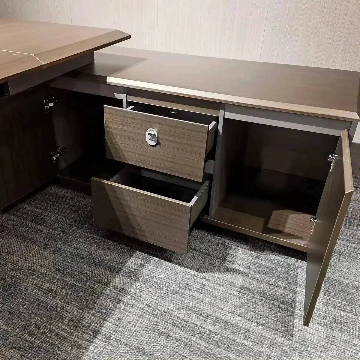 Aspen · Modern L-Shaped Executive Desk by Arc Grove