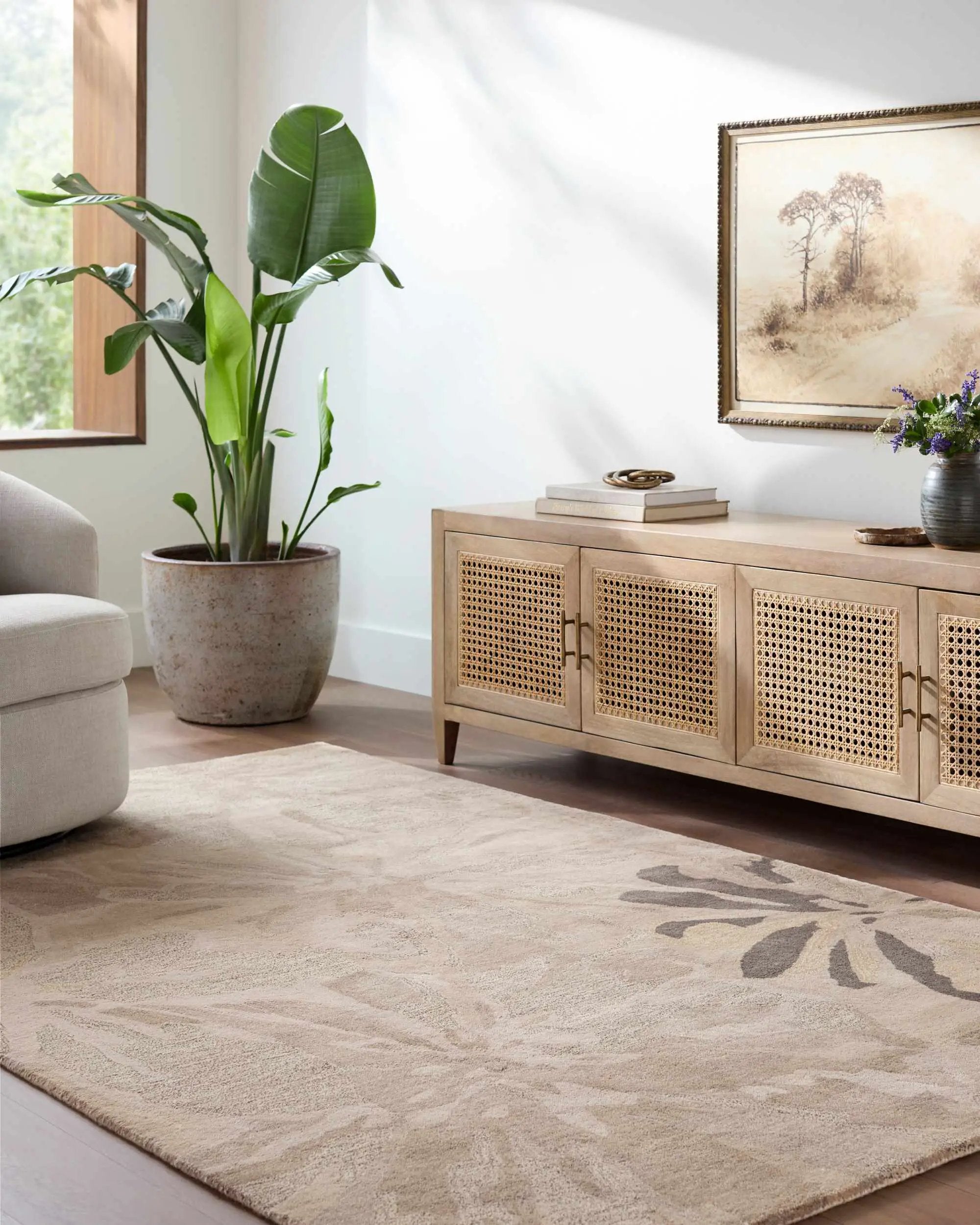 Ilfeld Athena Gray Floral Wool Rug by Boutique Rugs