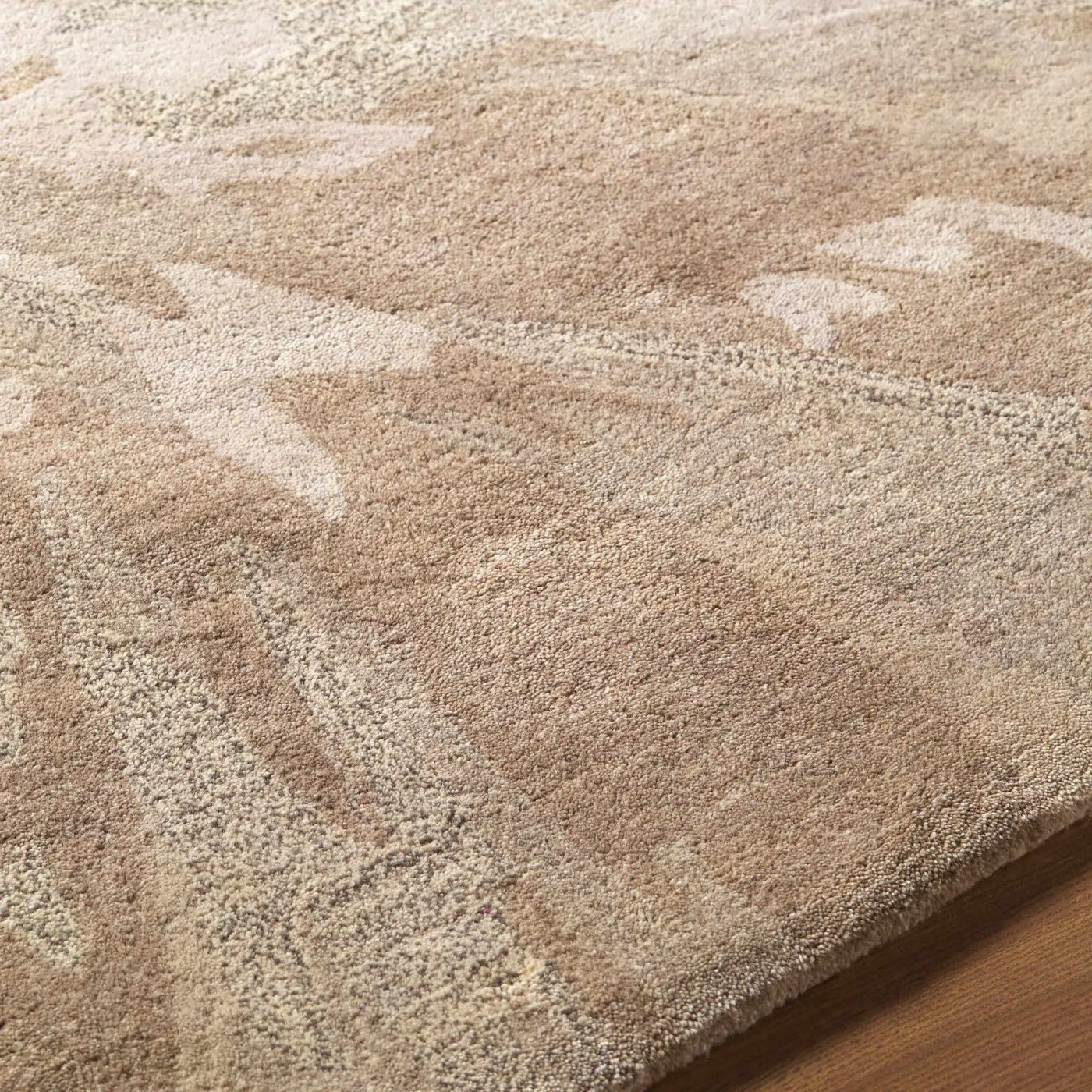 Ilfeld Athena Gray Floral Wool Rug by Boutique Rugs