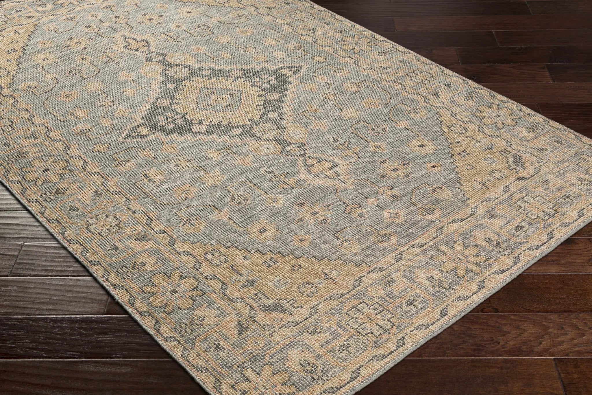 Attwood Premium Rug - Clearance by Boutique Rugs