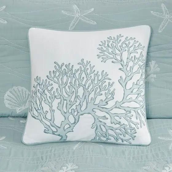 4 Piece Cotton Reversible Embroidered Quilt Set with Throw Pillow Aqua King/Cal King by HouseOfZazla