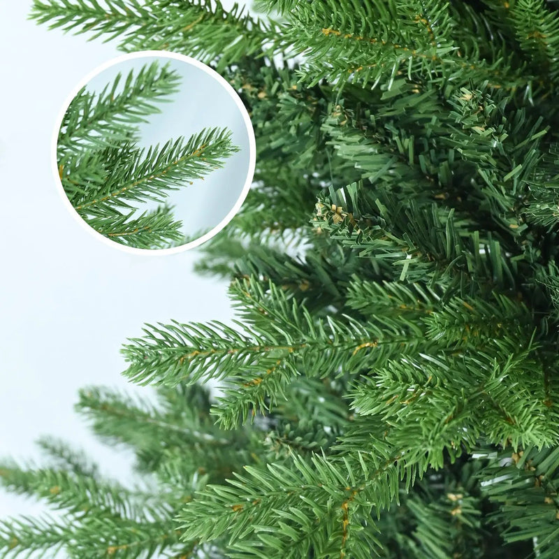 6.5FT Christmas Tree by HouseOfZazla