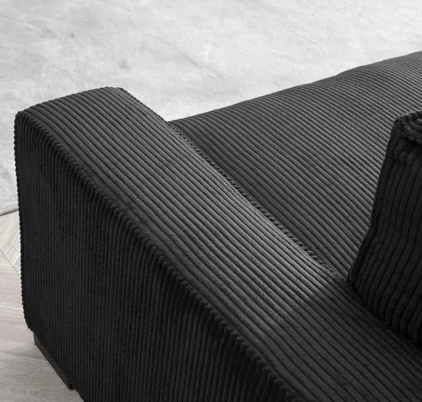 Luxe - Sofa With Sleek Design, Spacious And Comfortable 3 Seater Couch by Unique Piece Furniture