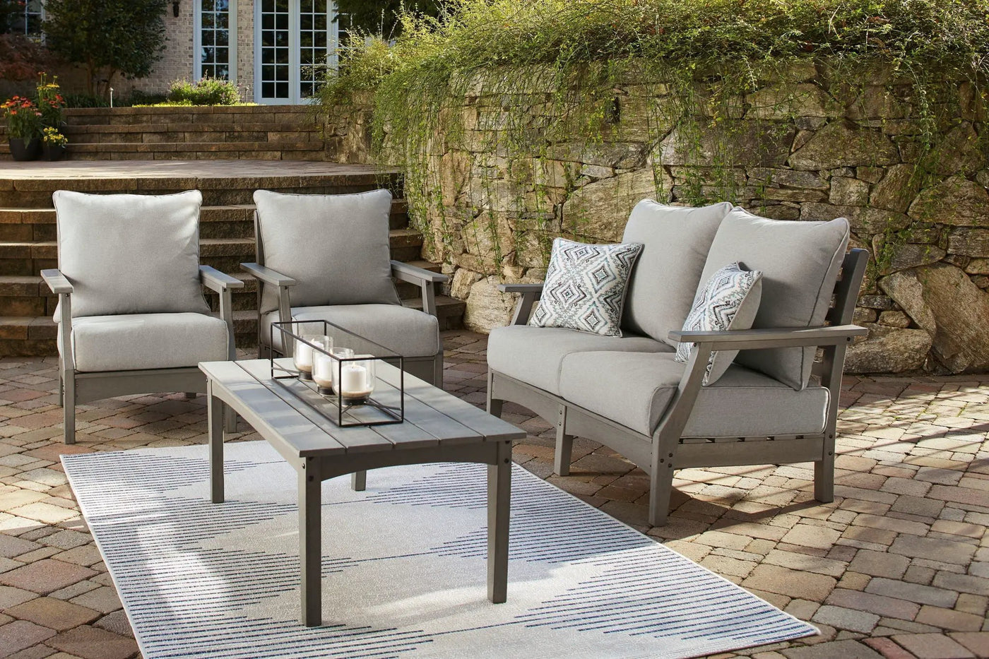 Visola - Lounge Set by Unique Piece Furniture