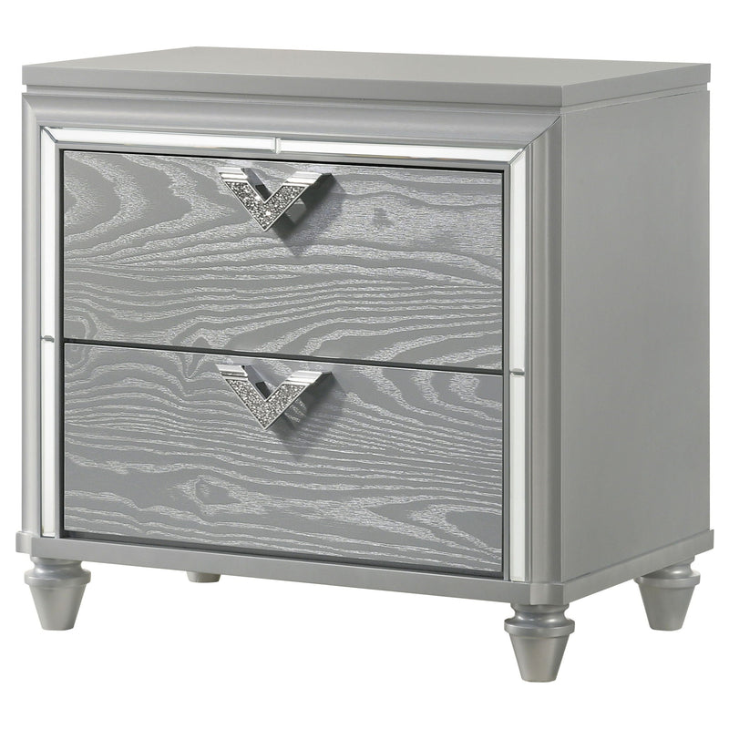 Delacroix - 2 Drawer Nightstand With Felt Lined Top Drawer - Silver by HouseOfZazla