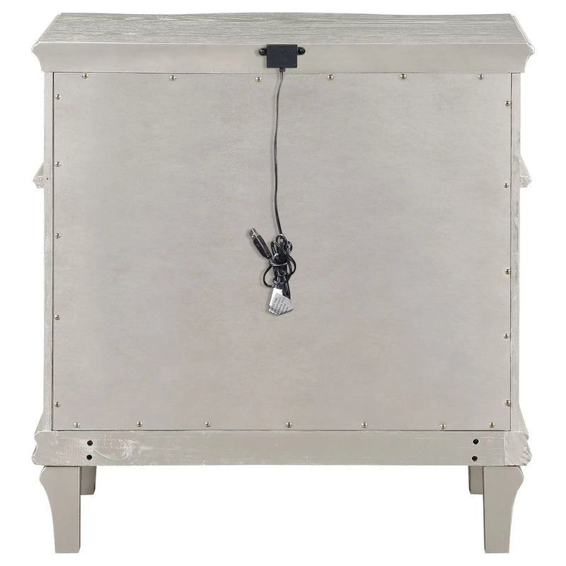 Evangeline 3-drawer Nightstand Silver Oak by Unique Piece Furniture