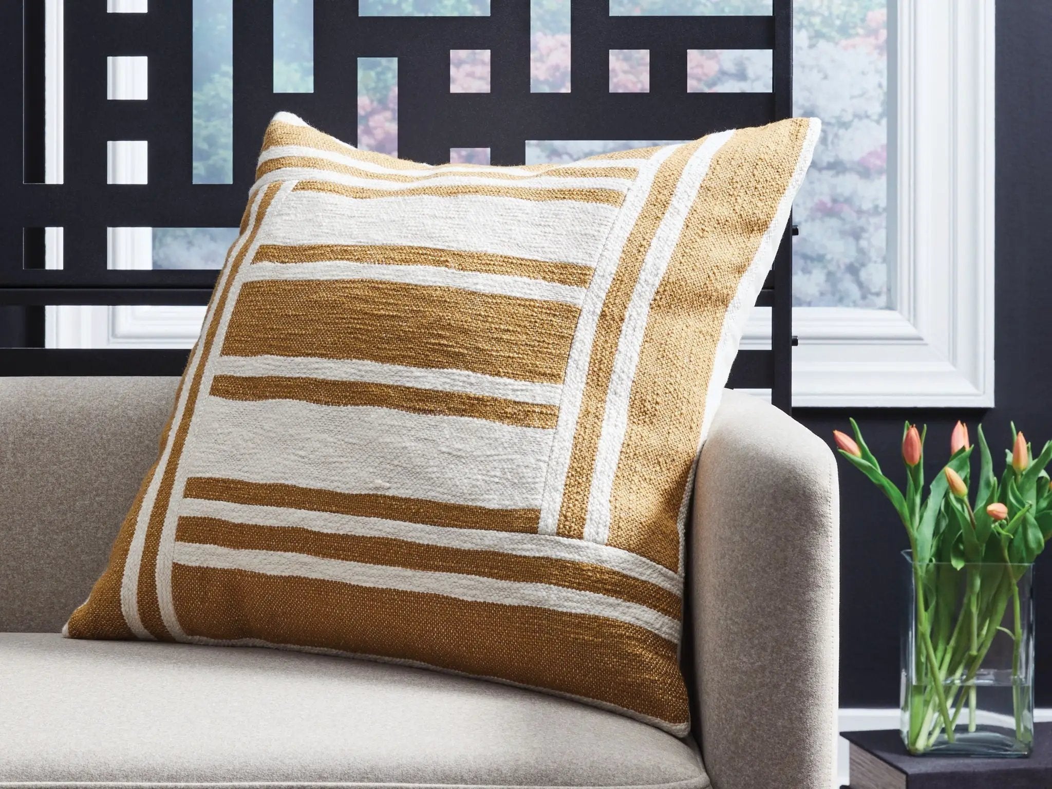 Darrman - Pillow by Unique Piece Furniture