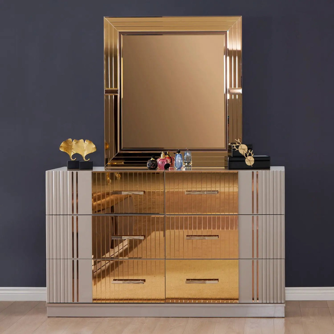 Lorenzo - Bedroom Set by HouseOfZazla
