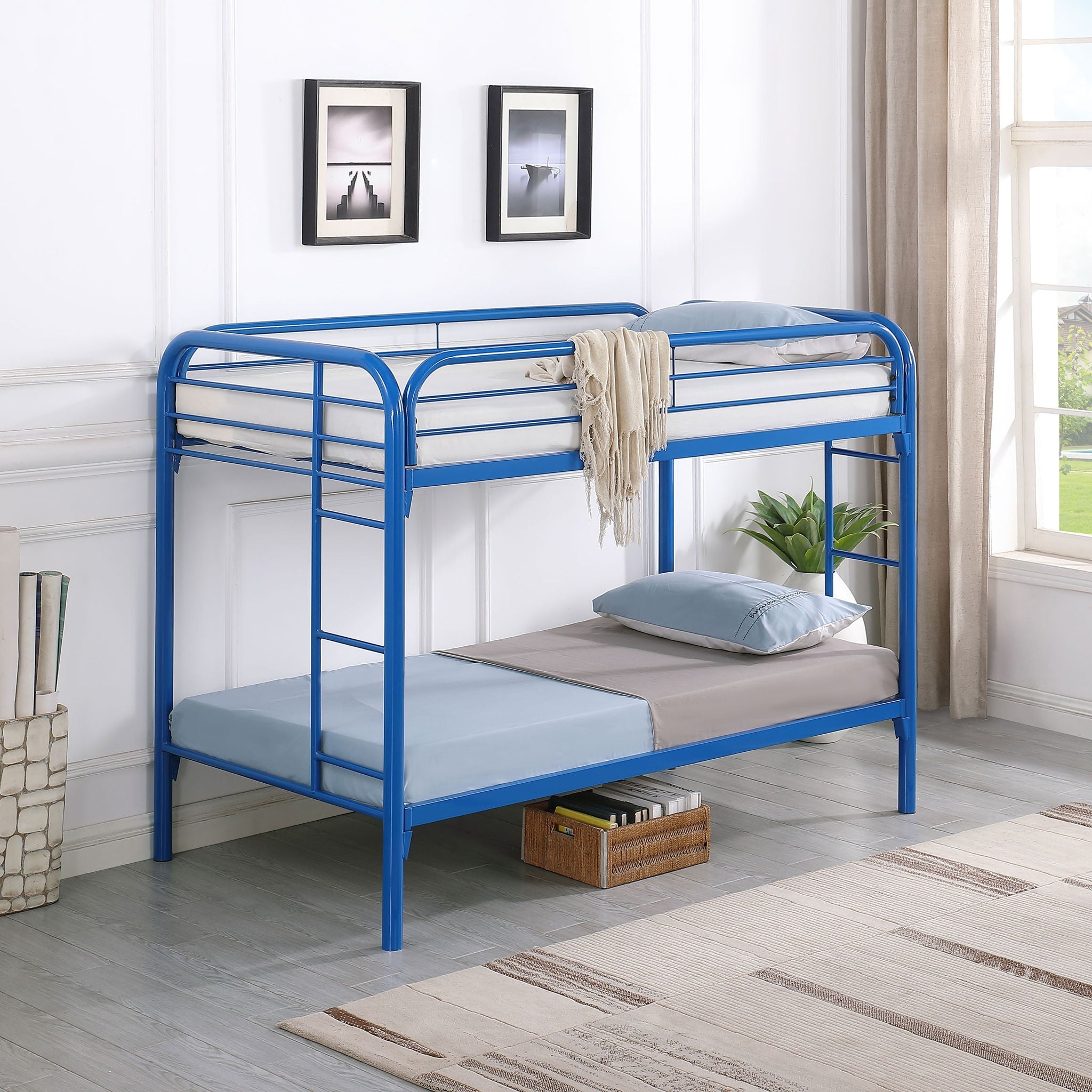 Celeste - Bunk Bed With Rung Ladder by HouseOfZazla