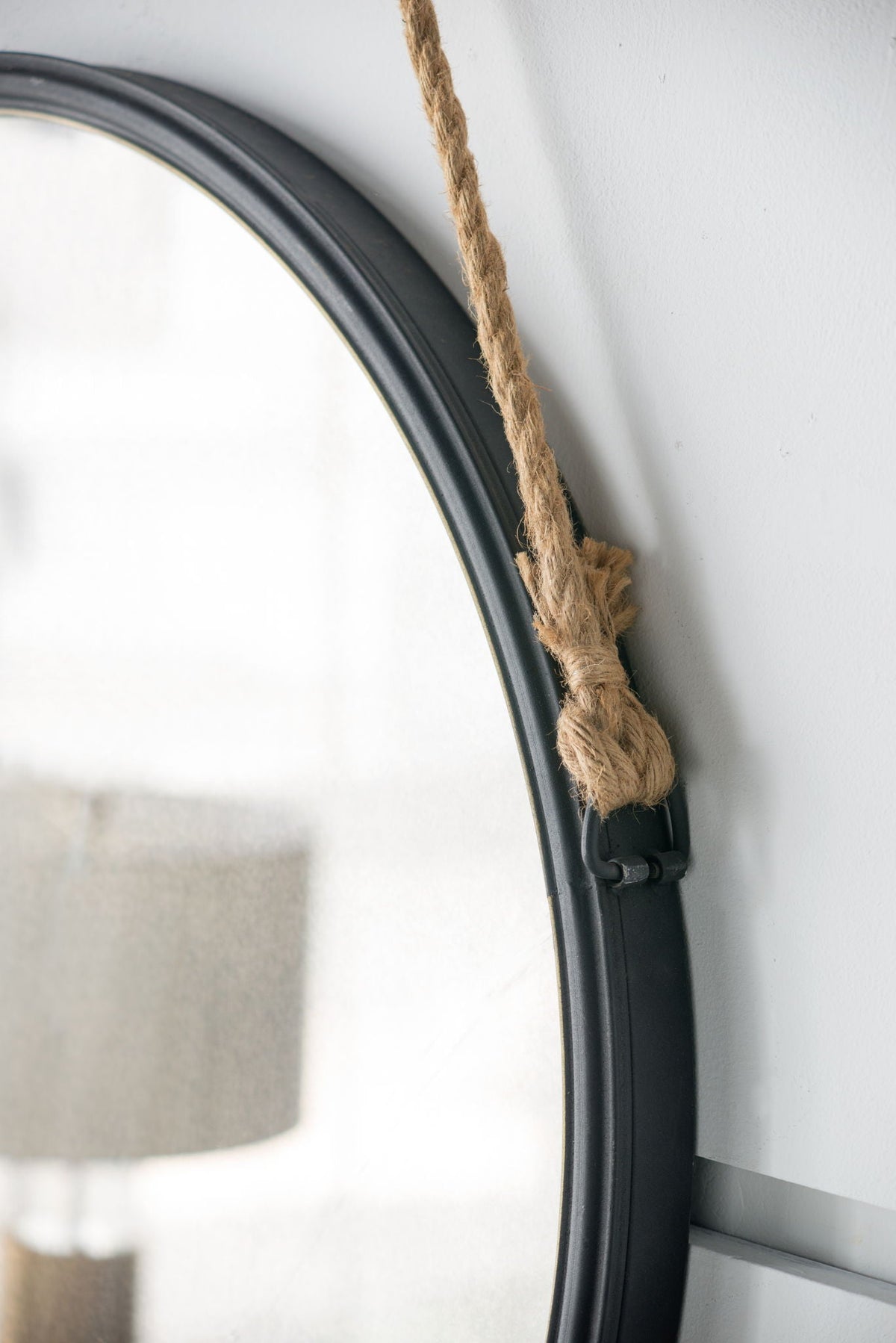 Black Circle Wall Mirror with Rope Strap - Contemporary Metal Frame, photo 8 of 12