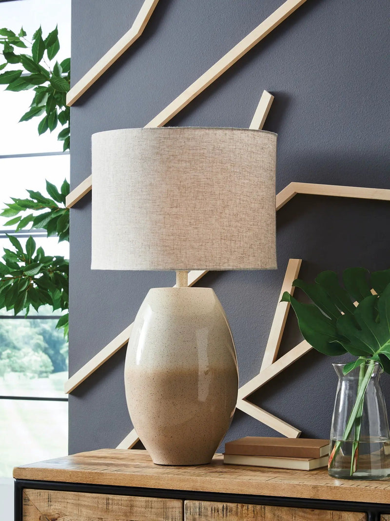 Linas - Metal Table Lamp - Cream / Beige by Unique Piece Furniture