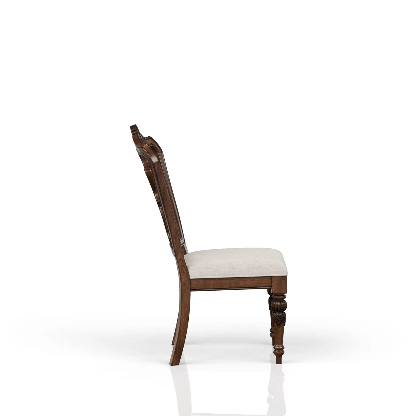 Traditional Chair by HouseOfZazla