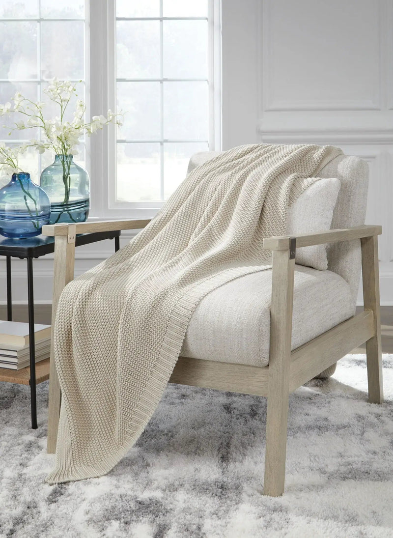 Gayelery - Throw by Unique Piece Furniture