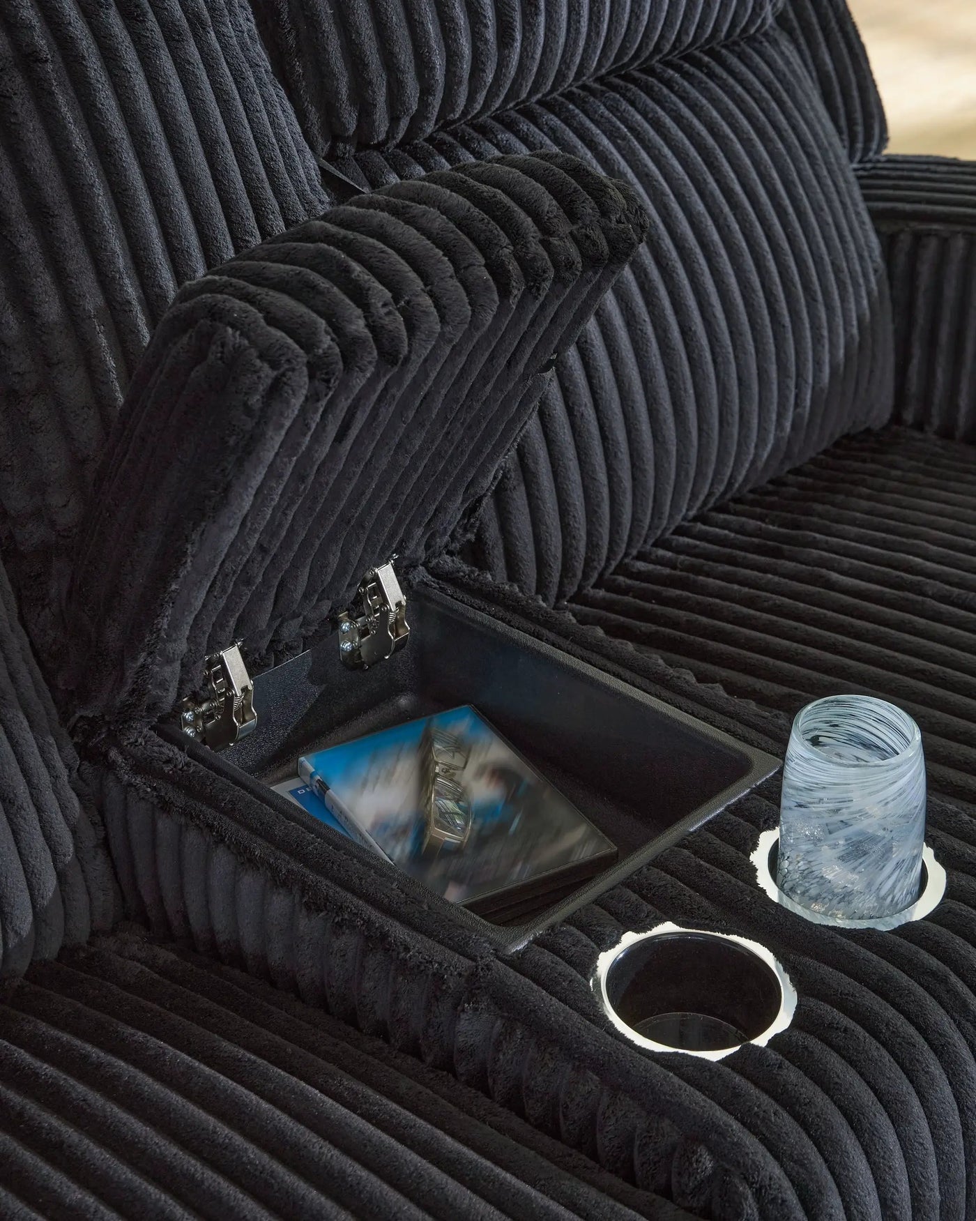 Forest Lake - Power Reclining Loveseat With Console / Adj Headrest by Unique Piece Furniture