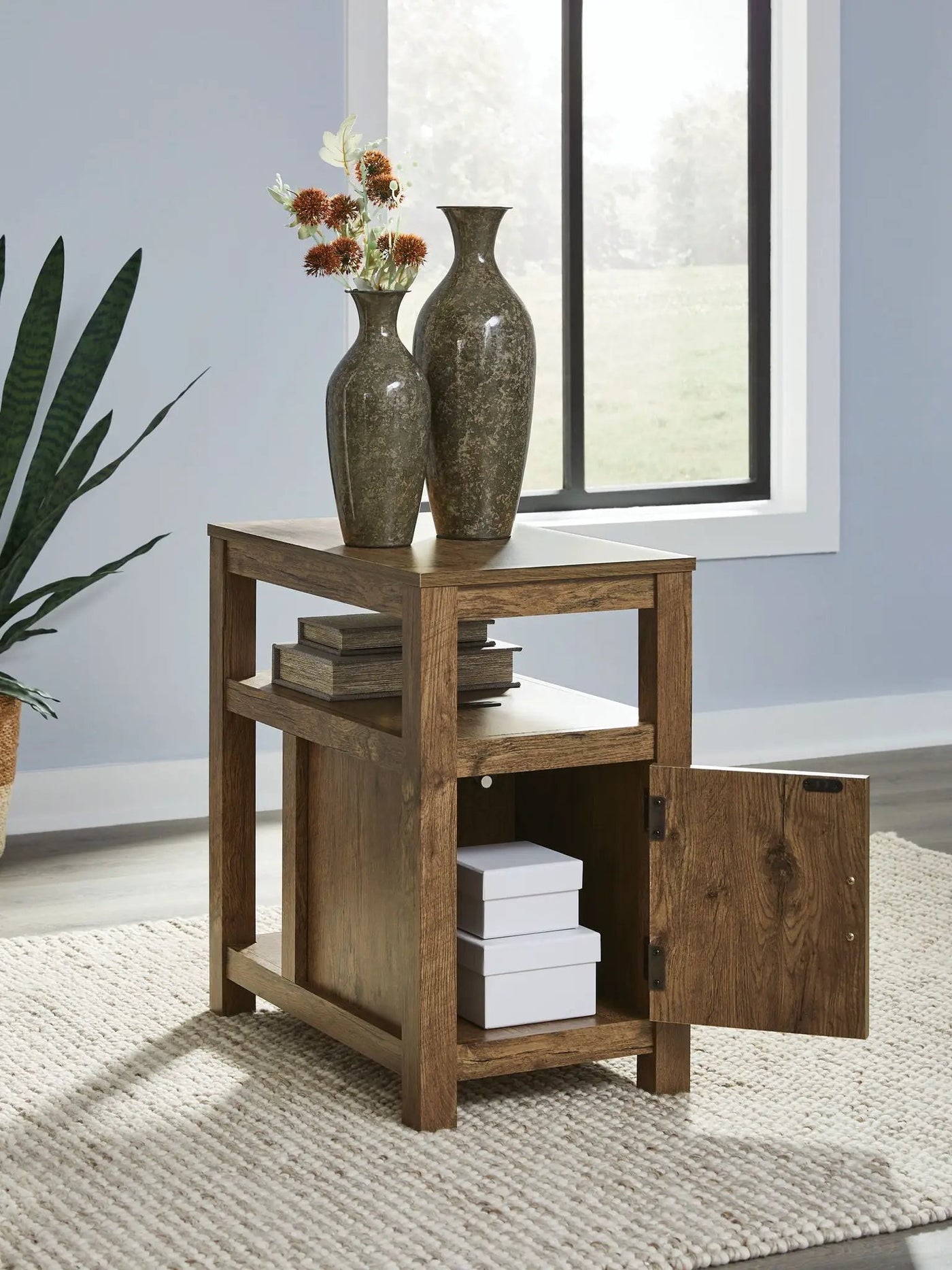Fendenmore - Chair Side End Table by Unique Piece Furniture
