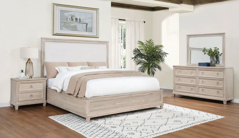 Pembroke 4-piece California King Bedroom Set Washed Oak by Unique Piece Furniture
