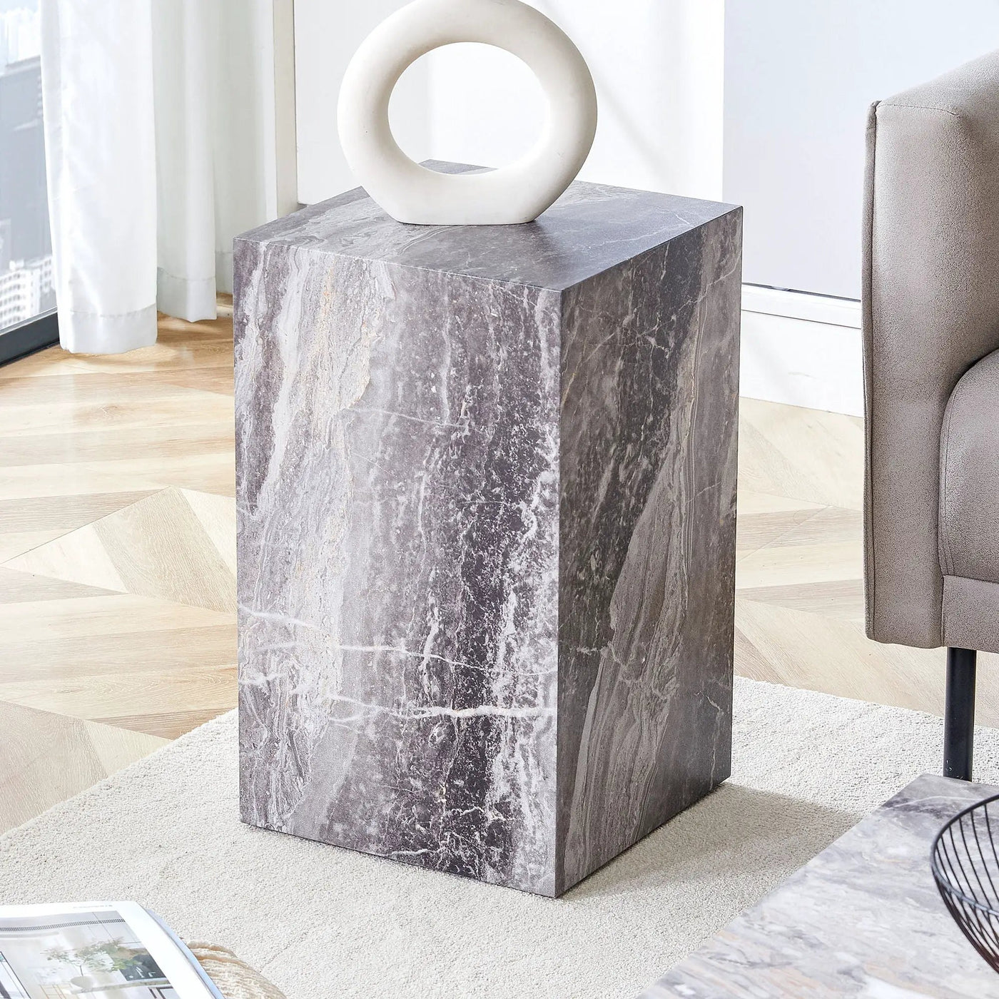 Modern Coffee Table With Stylish Design by Unique Piece Furniture