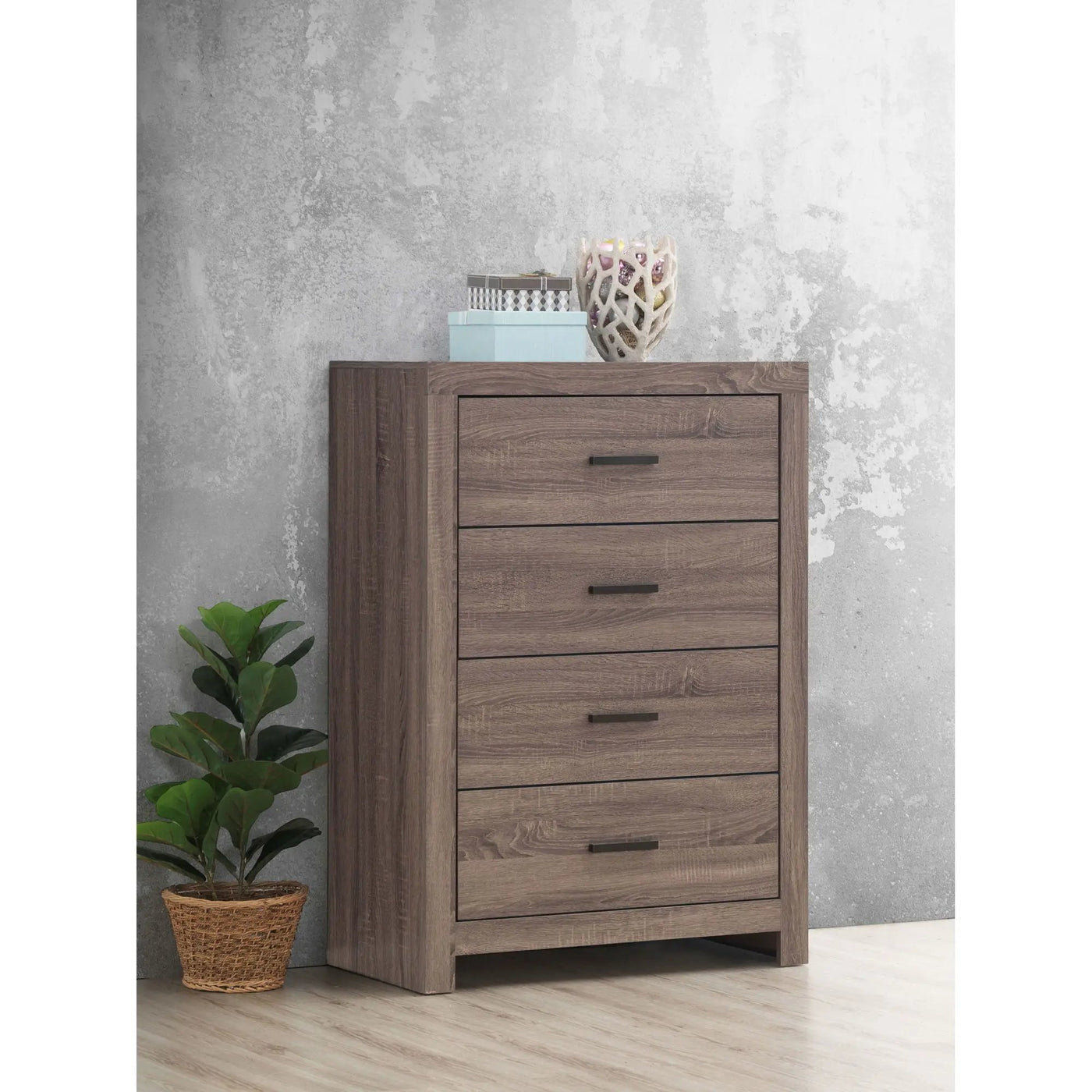 Geary - 4 Drawer Chest by HouseOfZazla
