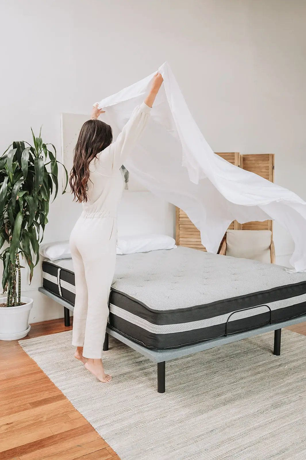 Micro And Bamboo Hypoallergenic Split Sheet Set by HouseOfZazla