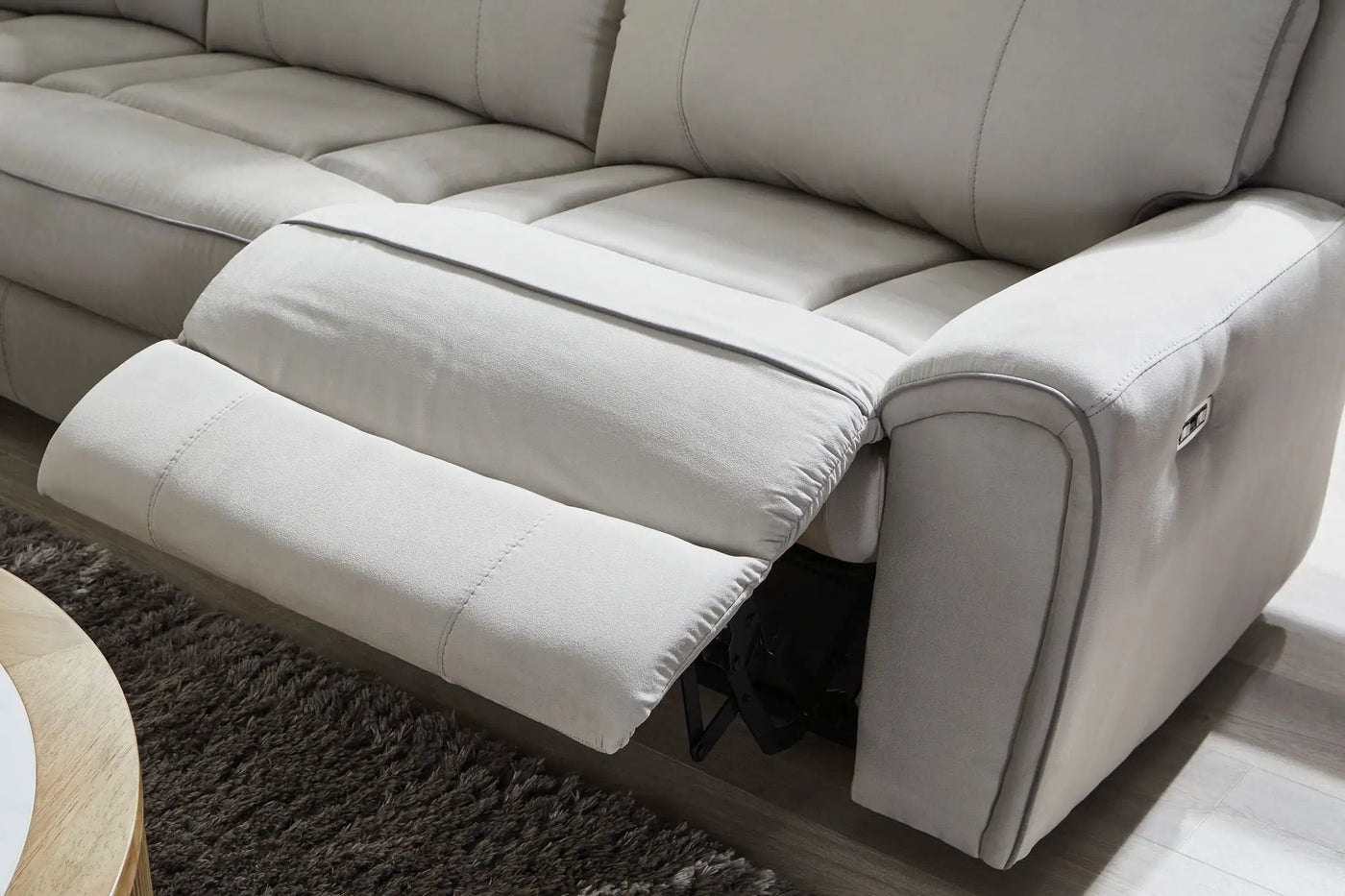 Social Pointe - Reclining Sectional by Unique Piece Furniture