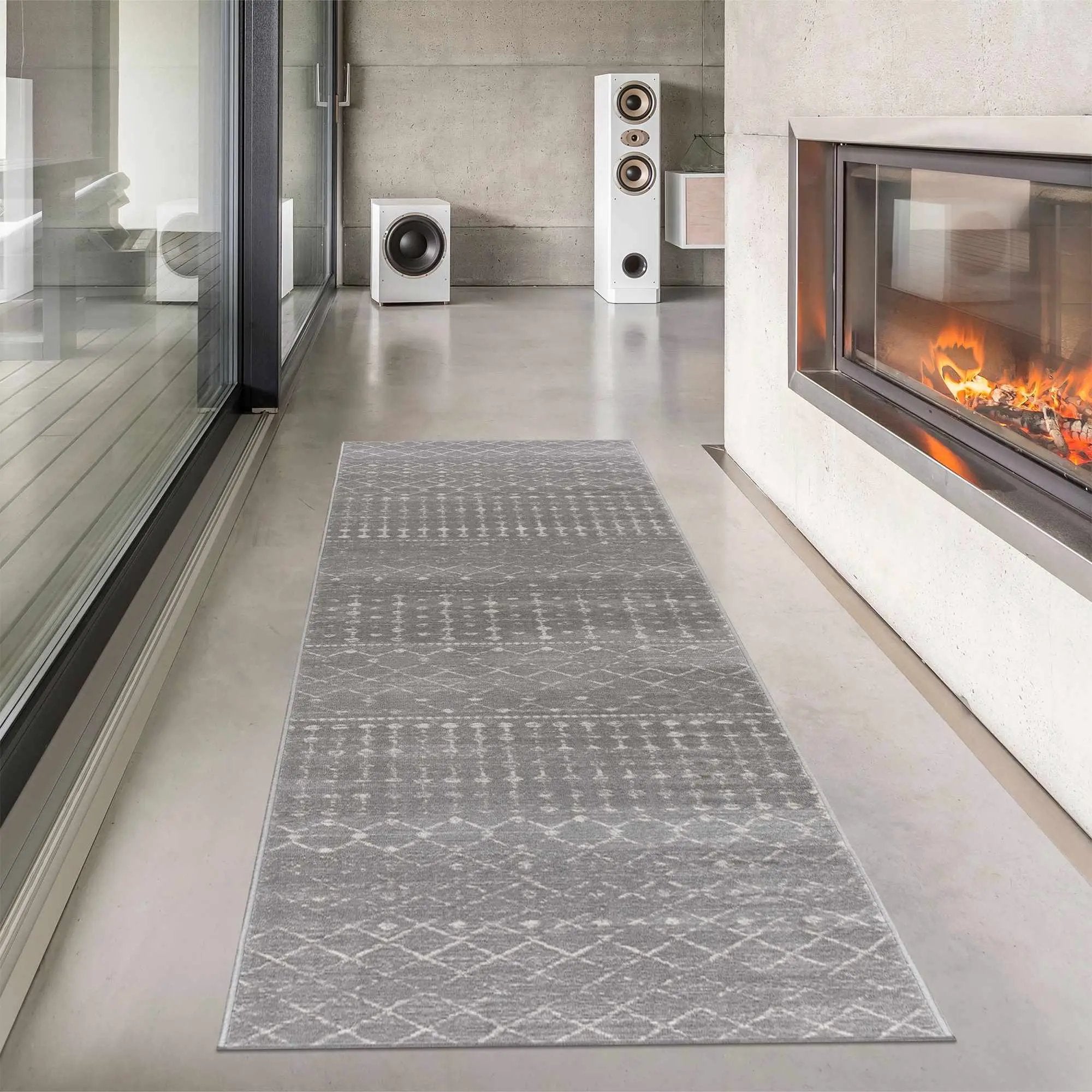 Tigrican Light Gray 2334 Area Rug - Clearance by Boutique Rugs