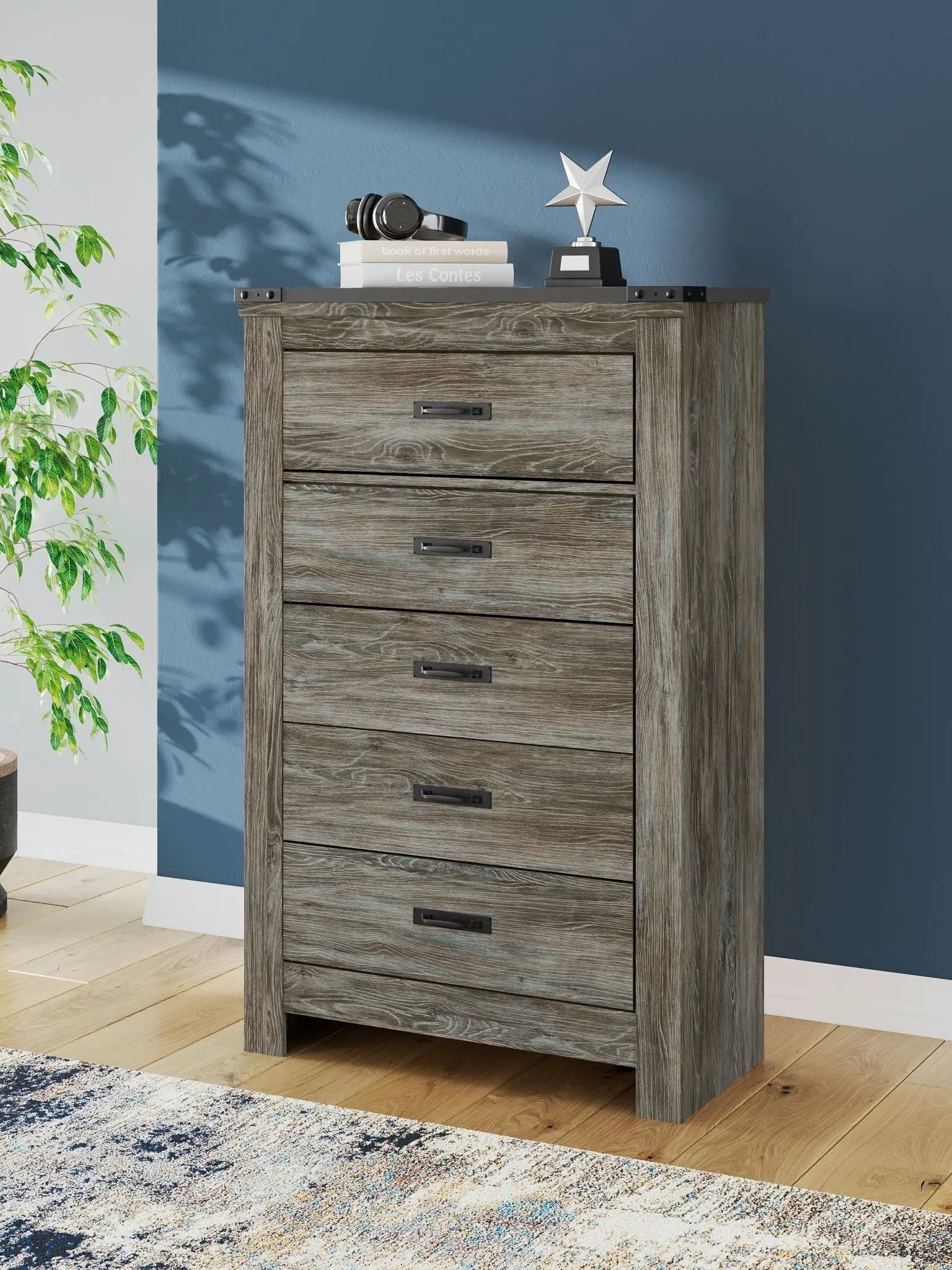 Frandern - Five Drawer Chest - Gray by Unique Piece Furniture