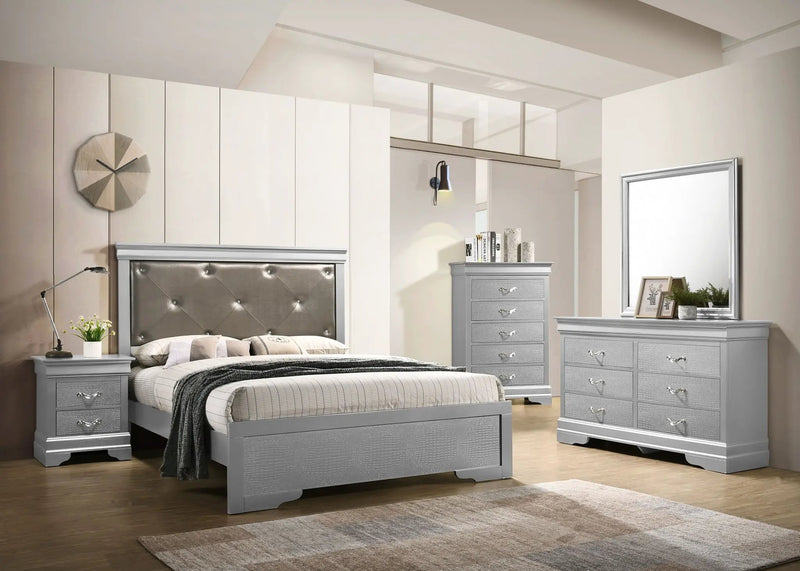 Chic Elegantly Designed Transitional Bed by Unique Piece Furniture