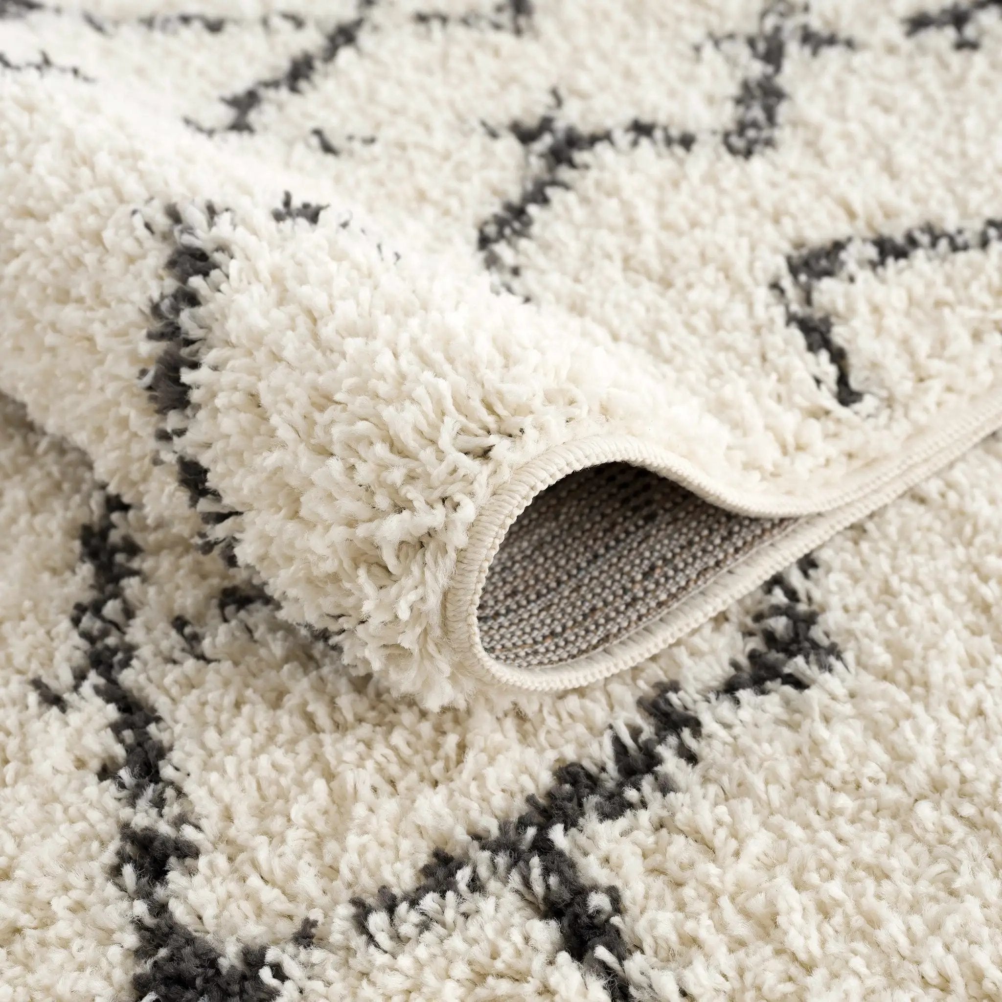 Pahala Moroccan Shag Area Rug - Clearance by Boutique Rugs