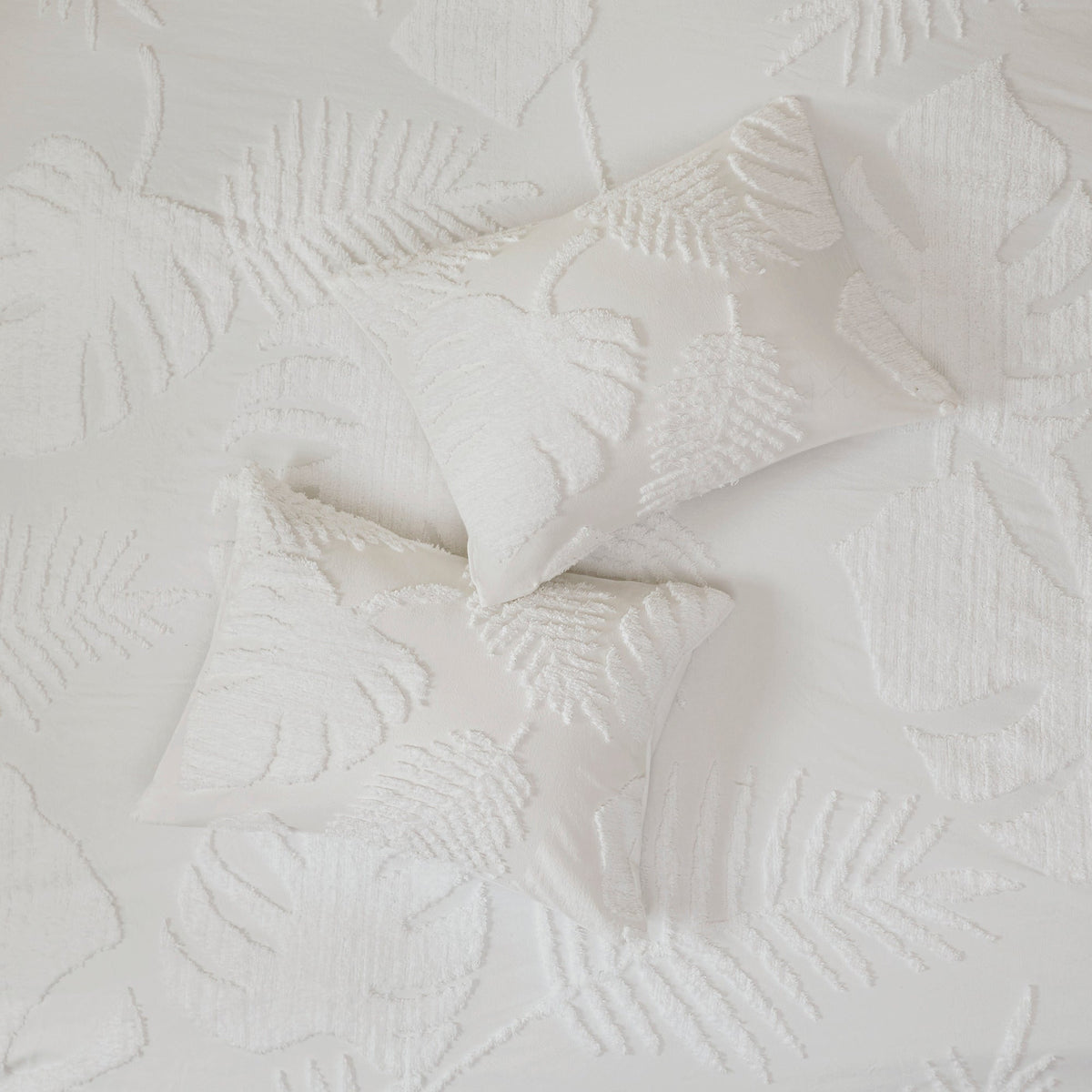 King/Cal King 3 Piece Tufted Cotton Chenille Damask Duvet Cover Set, photo 3 of 10