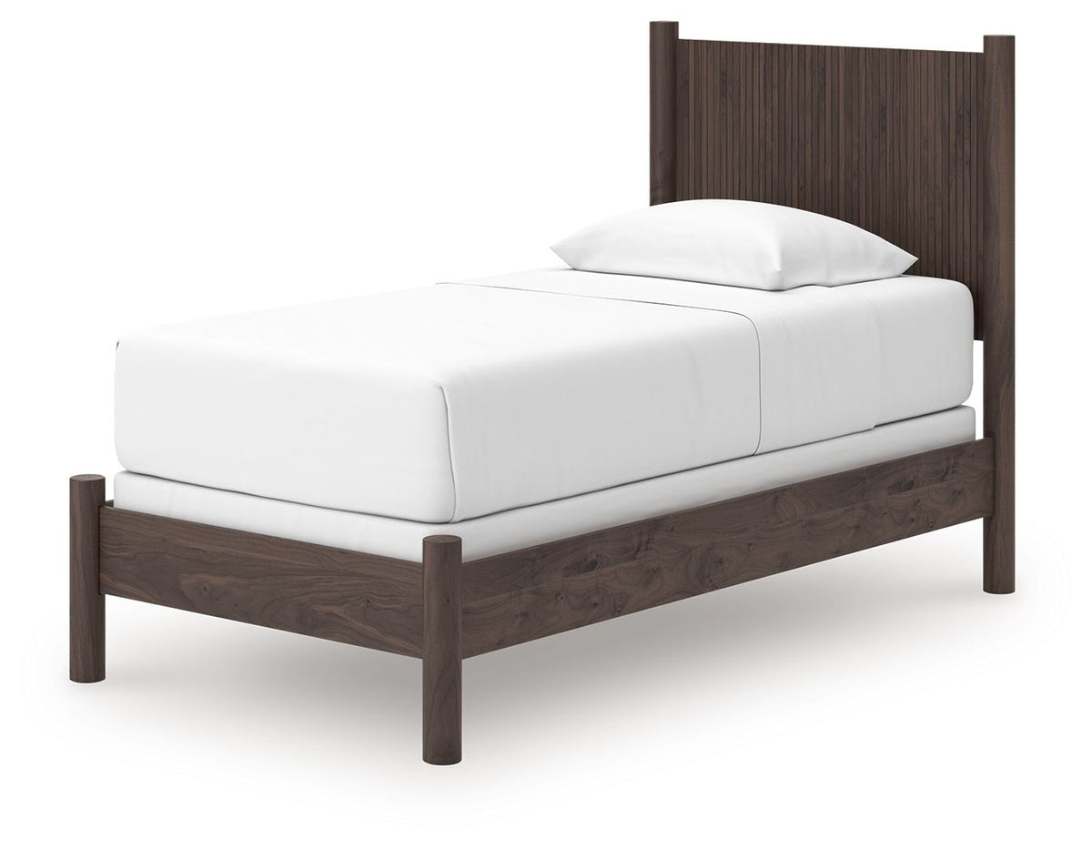 Pamytta - Panel Bed, photo 5 of 7