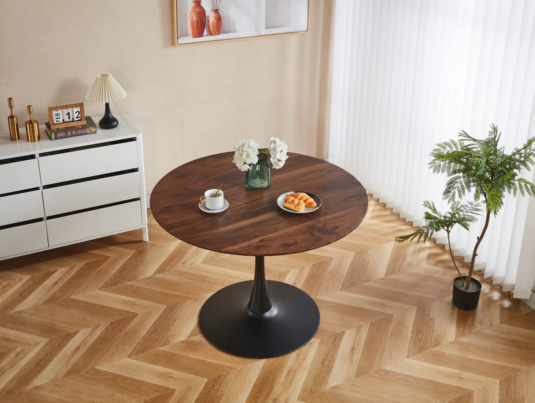 Mid-Century Dining Table for 4-6 People by HouseOfZazla