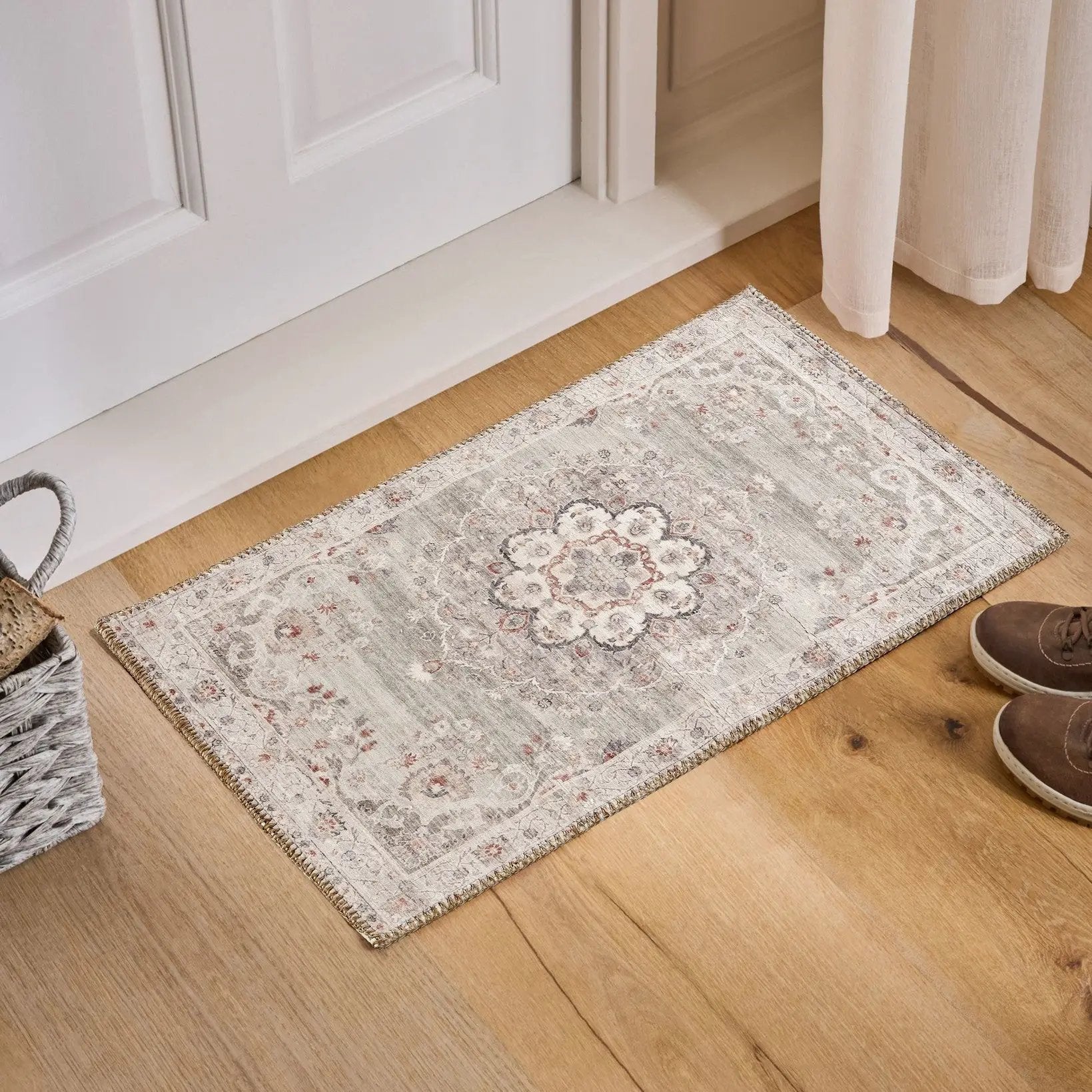 Oxford Collection Area Rug by HouseOfZazla
