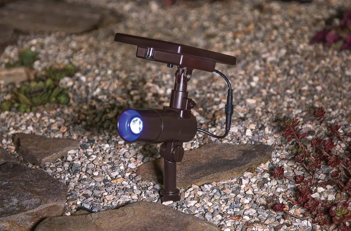 Berkley Jensen 50-Lumen Color-Changing Spotlight – Set of 2. by Outdoor Solar Outlet