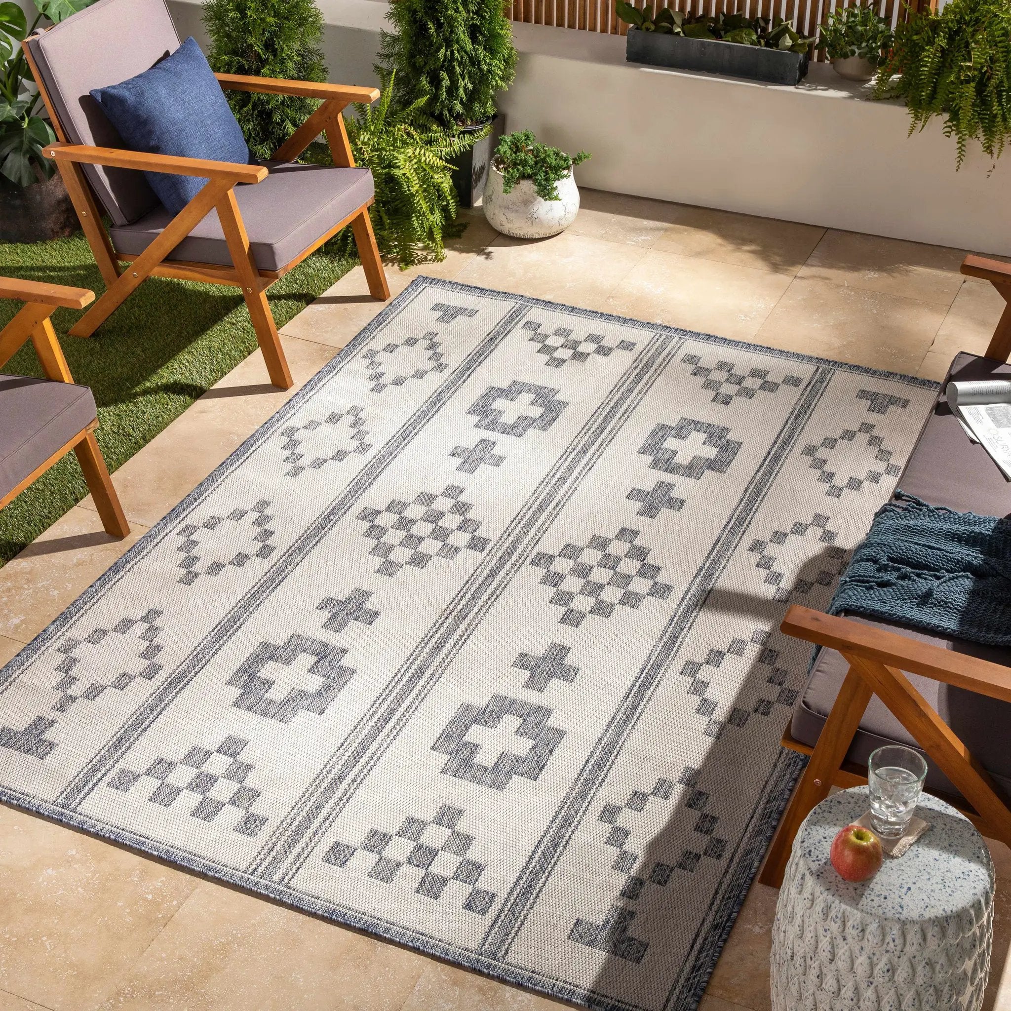 Besao Indoor & Outdoor Rug - Clearance by Boutique Rugs