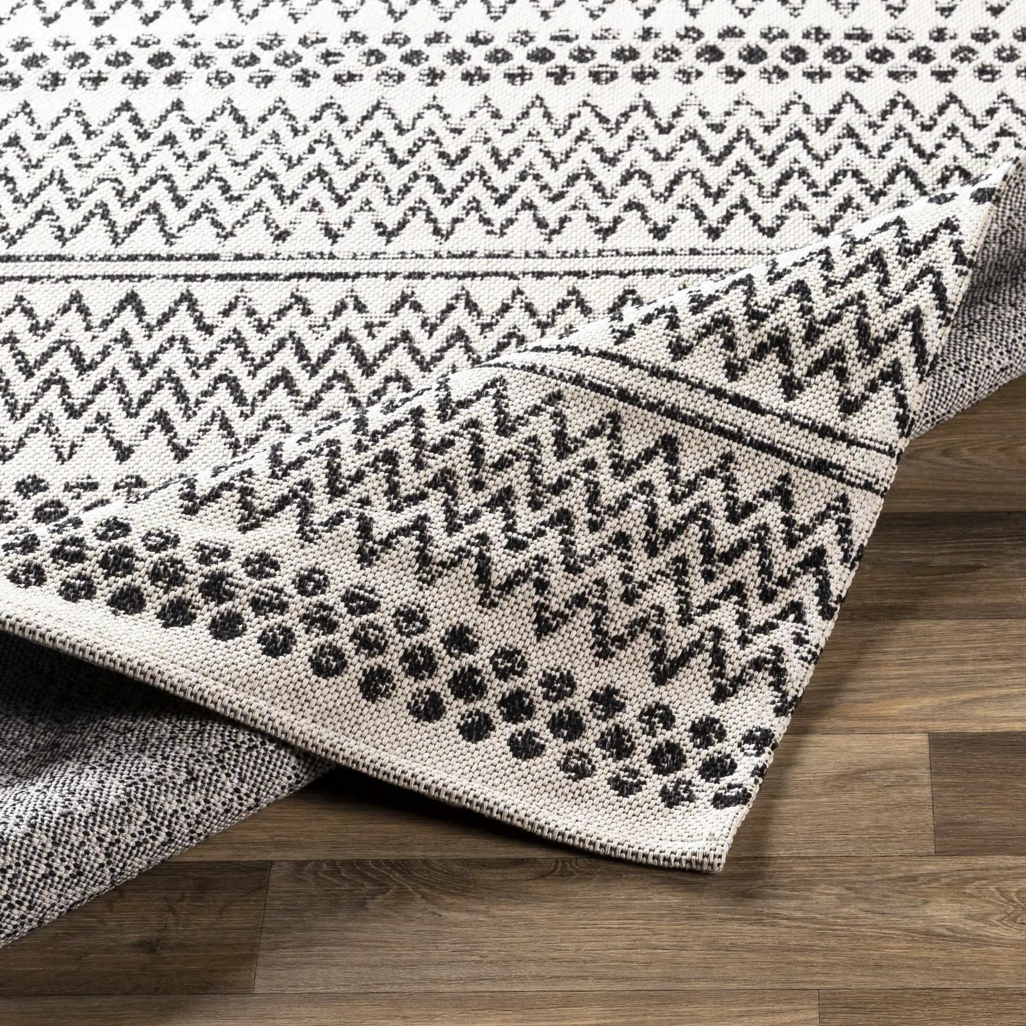 Bewbush Washable Area Rug - Clearance by Boutique Rugs