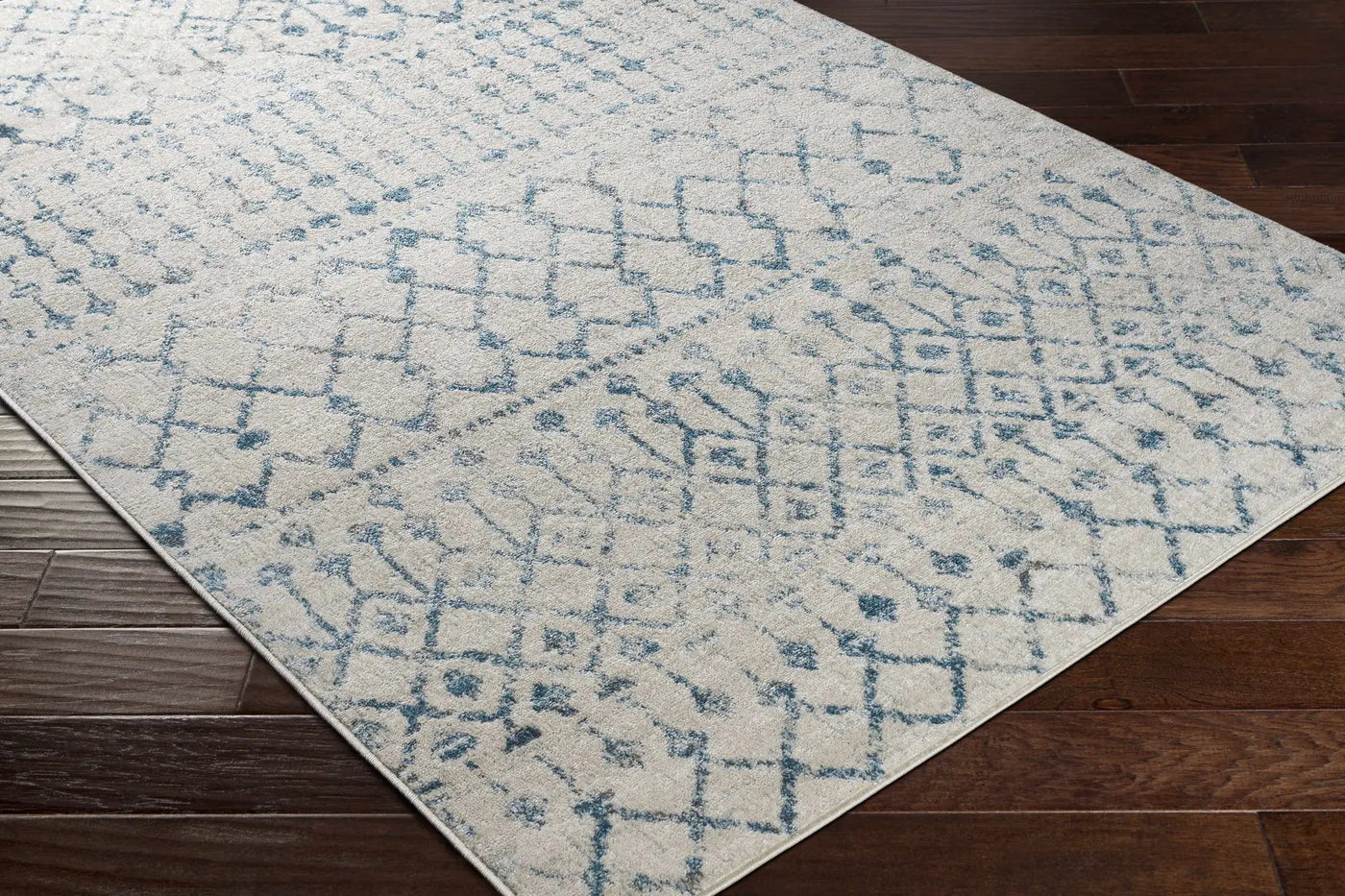 Binabalian Blue&White Tribal Area Carpet - Clearance by Boutique Rugs