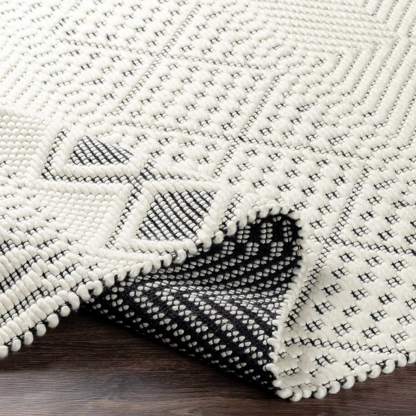 Blakeview Wool Rug - Clearance by Boutique Rugs