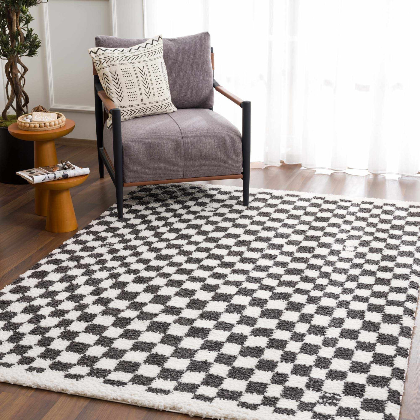 Kieu Black & White Checkered Shag Rug by Boutique Rugs