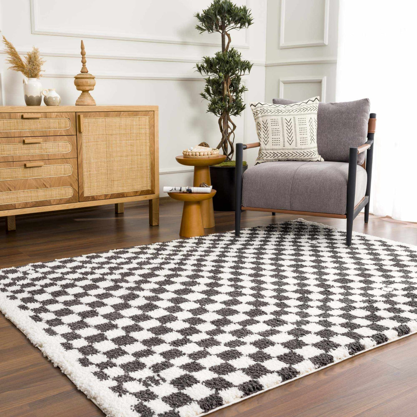 Kieu Black & White Checkered Shag Rug by Boutique Rugs