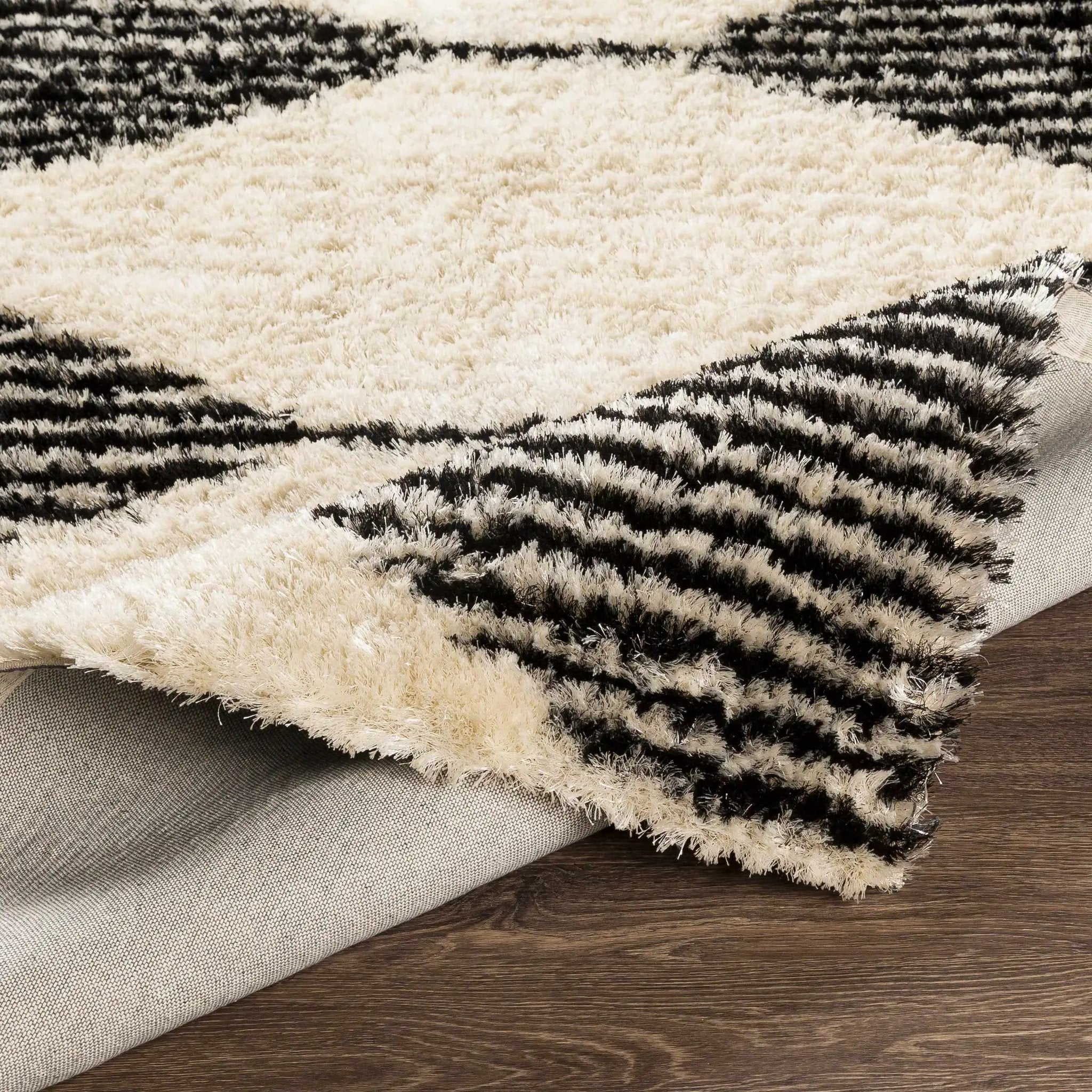 Aberchirder Ivory&Black Diamond Plush Rug - Clearance by Boutique Rugs