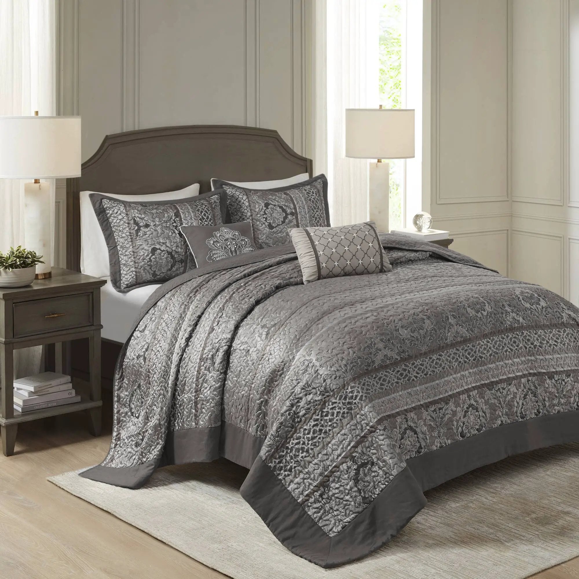 5-Piece Queen 5 Piece Reversible Jacquard Bedspread Set by HouseOfZazla