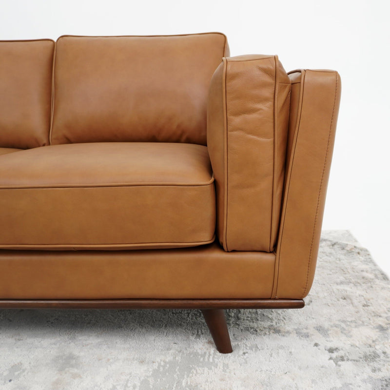 Chase - Sofa by HouseOfZazla