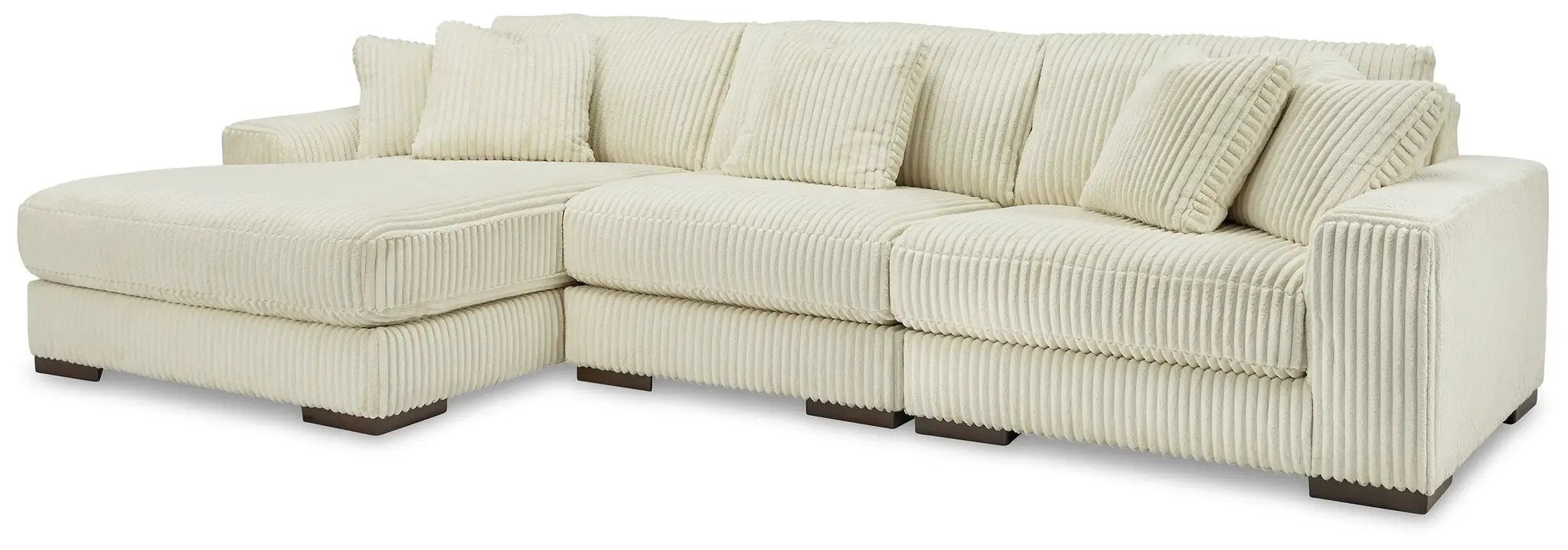 Lindyn - Sectional by Unique Piece Furniture