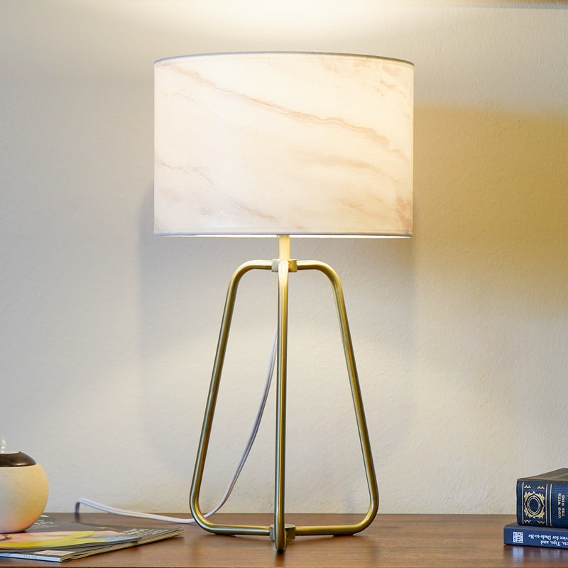 Optima - Desk Lamp - White by HouseOfZazla