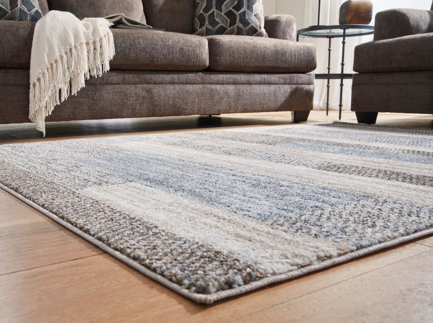Sethburn - Rug by Unique Piece Furniture
