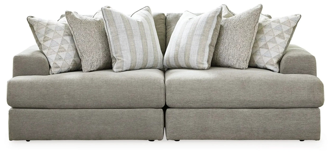 Avaliyah - Sectional by Unique Piece Furniture