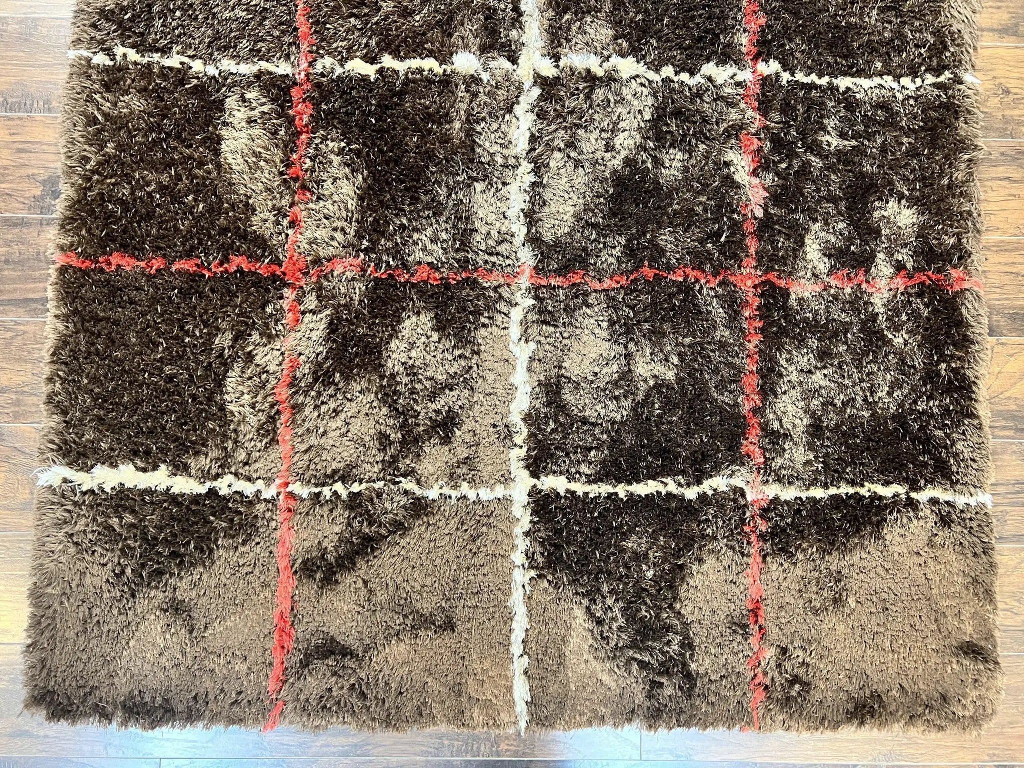 Shag Rug 6x8, Brown, Panel Design by Jewel Rugs