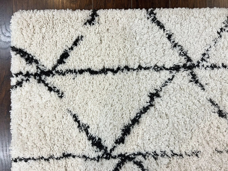 Modern Shag Rug 5x7, Ivory and Black Area Rug 5 x 7 ft by Jewel Rugs
