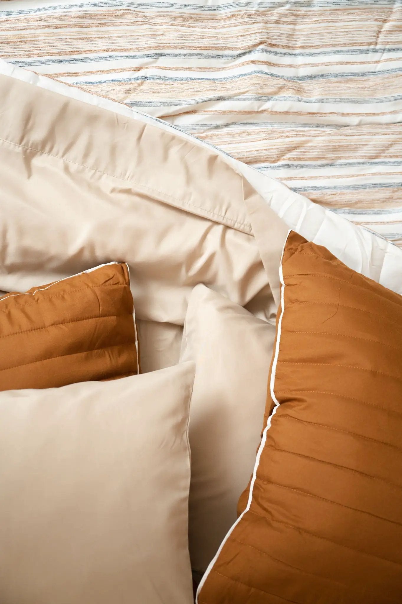 4 Piece Bamboo Flex Head Hypoallergenic Sheet Set by HouseOfZazla