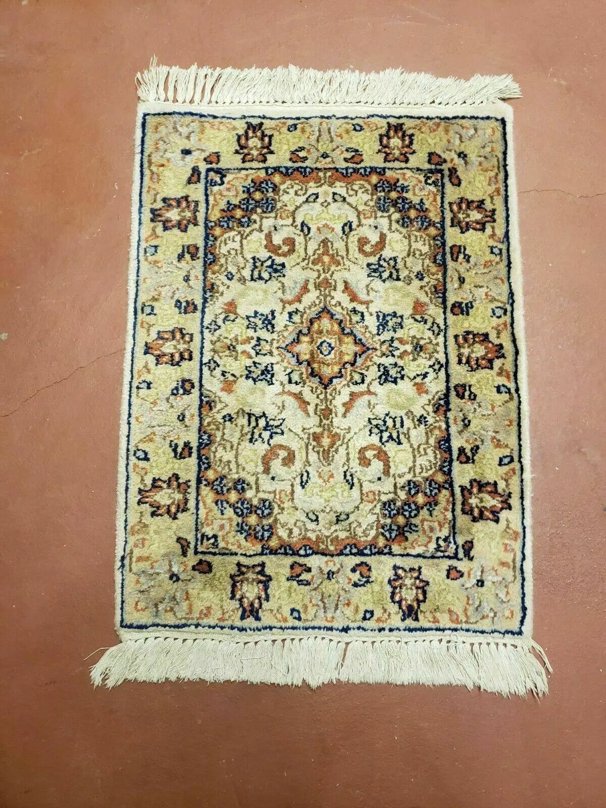 1' 8" X 2' 4" Handmade Floral Oriental Wool Rug Carpet Ivory by Jewel Rugs